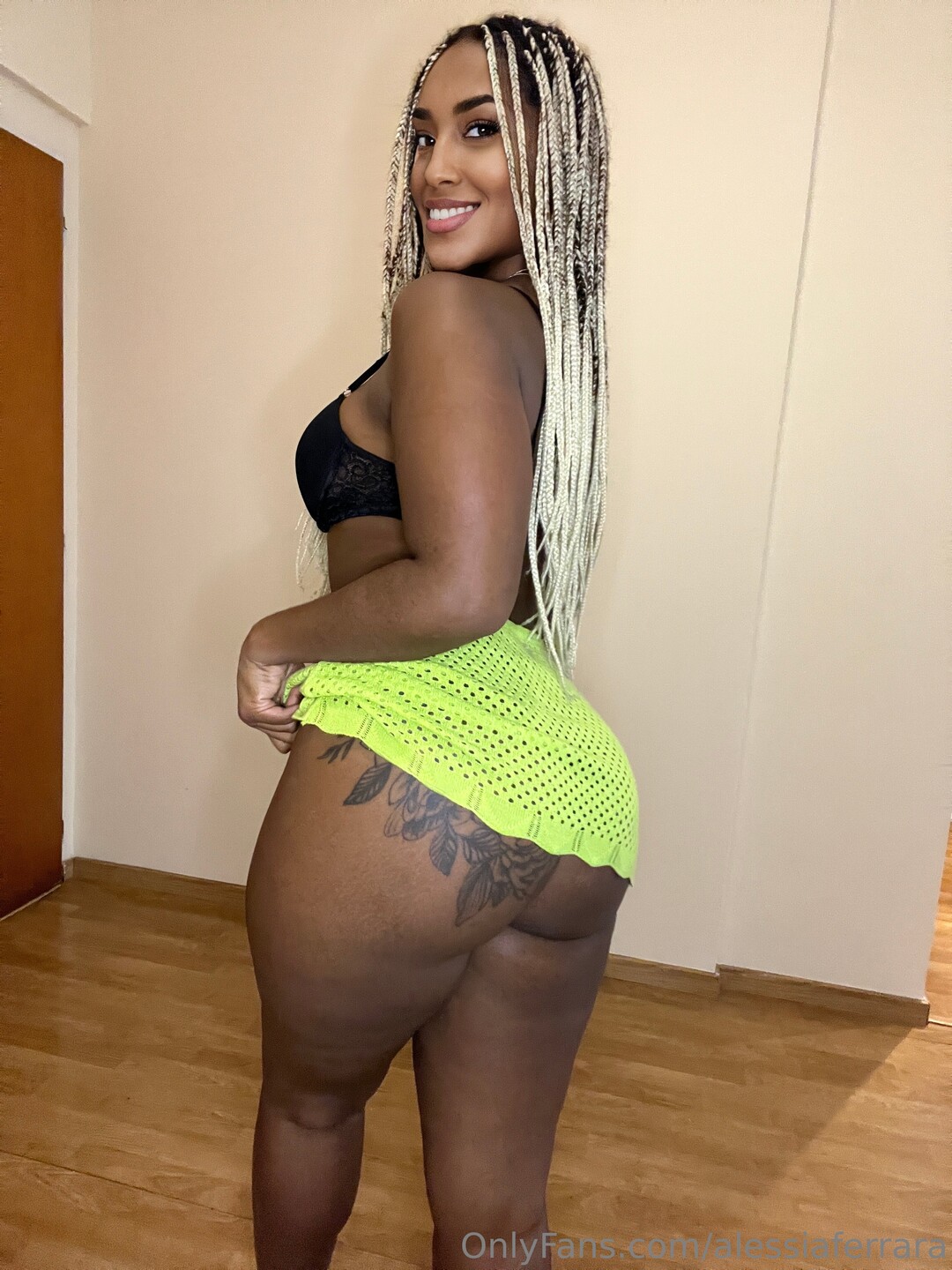 Alessiaferrara pornstar top photo