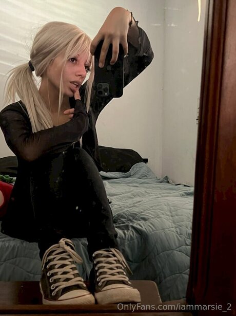 Iammarsie 2 star adult photo