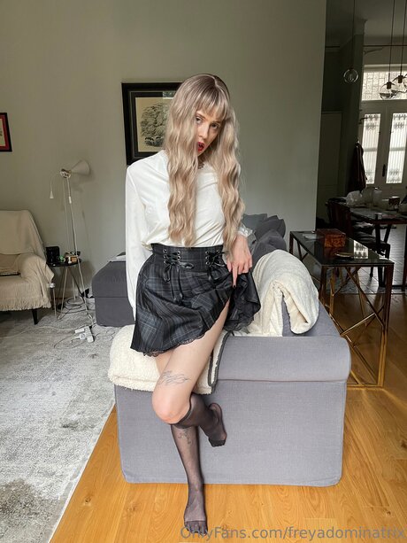 hottest midget onlyfans beautiful nude pics