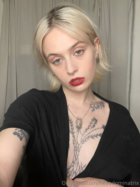 Freyadominatrix free pornstar photo