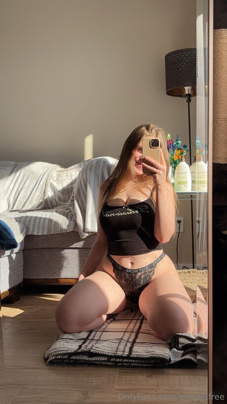 filipina onlyfans porn photo