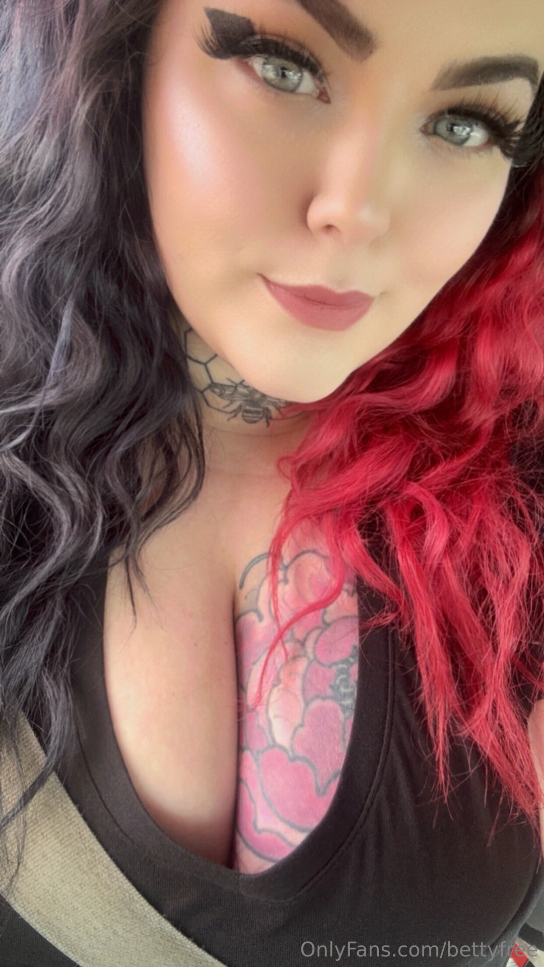 Bettyfree porn model photo