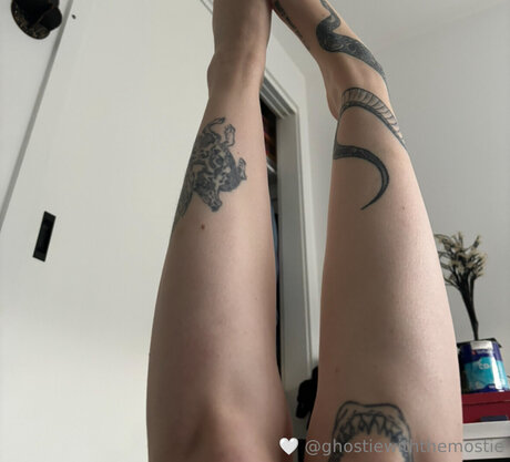 Slasher J high quality actress picture