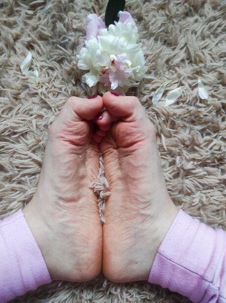 ebony wet pussy onlyfans porn image