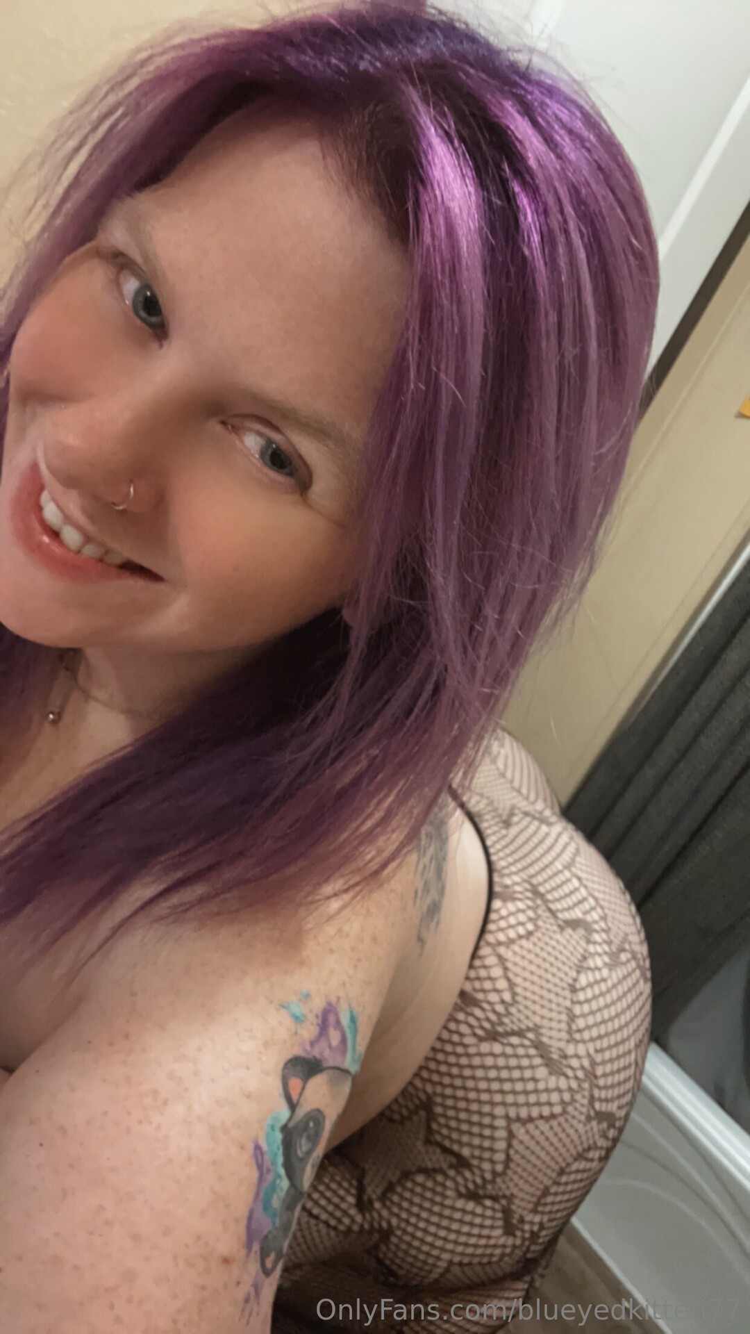 Blueyedkitten77 star sexy pic