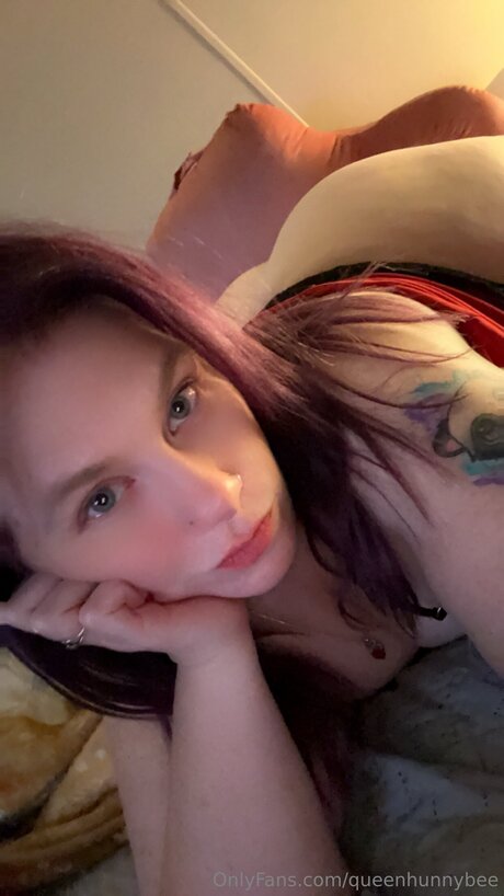 Blueyedkitten77 nude pornstar pictures