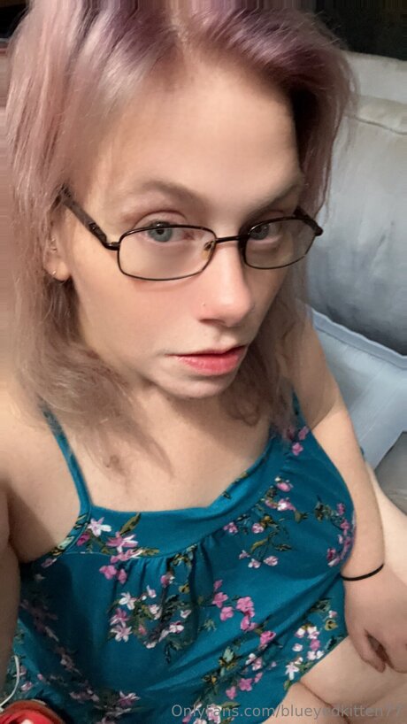 Blueyedkitten77 star high quality galleries