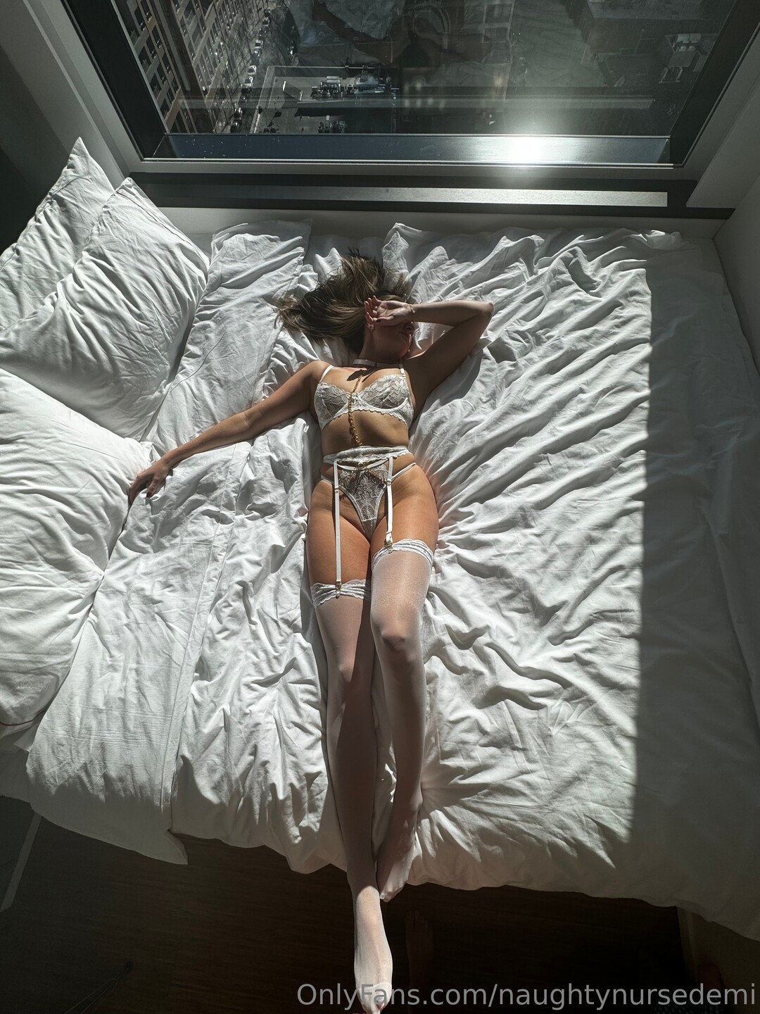 Naughtynursedemi model naked picture
