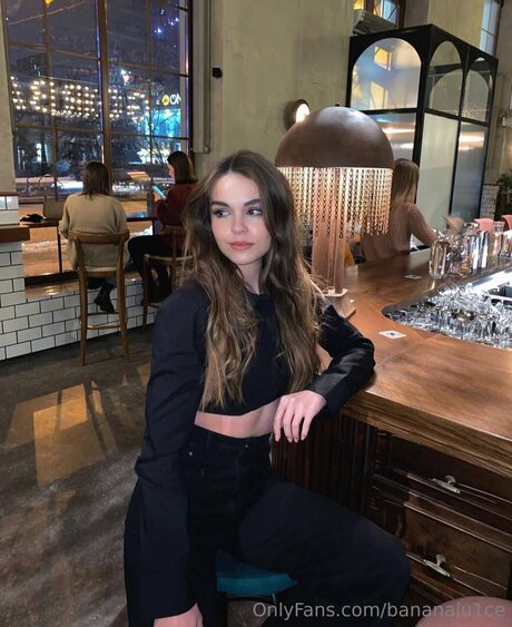 Bananaju1ce top model picture