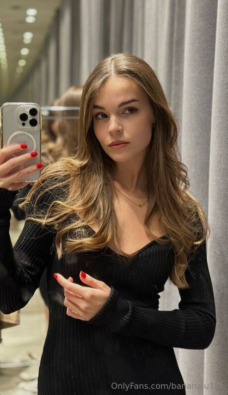 Bananaju1ce model sex pic
