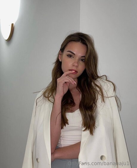 Bananaju1ce star sex pictures