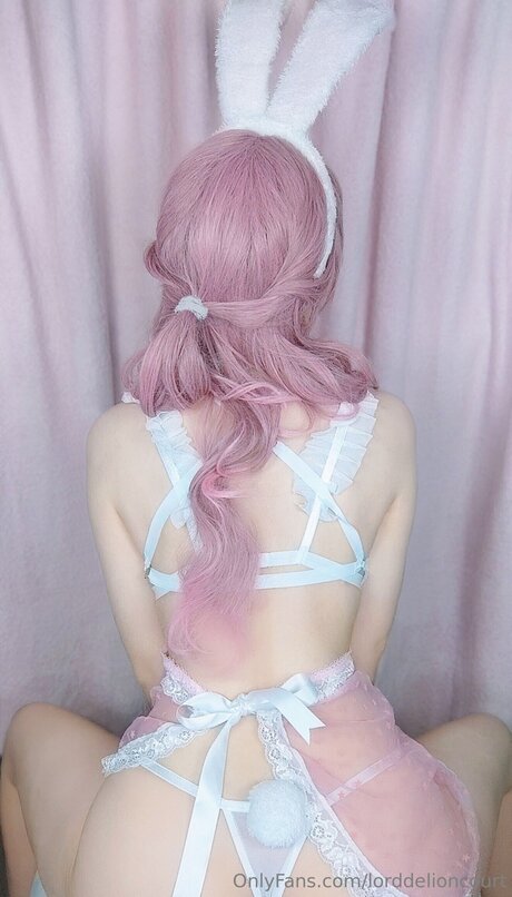 Lorddelioncourt erotic model image