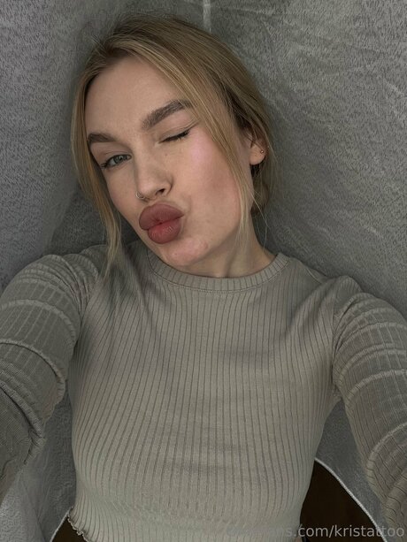 Kstattoo star naked pic