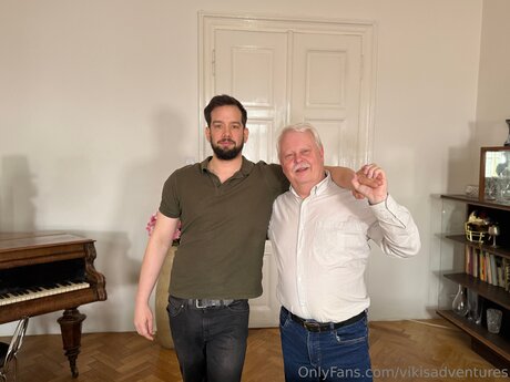 Vikisadventures sexy star pic