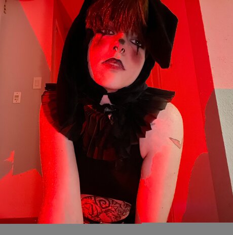 Zombby sexy actress galleries