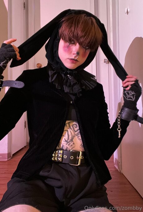 Zombby pornstar high quality img