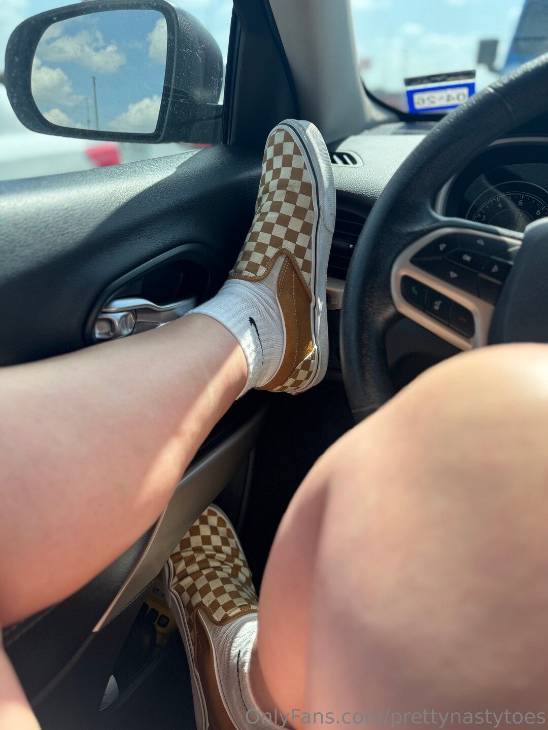 Prettynastytoes star sexy photo