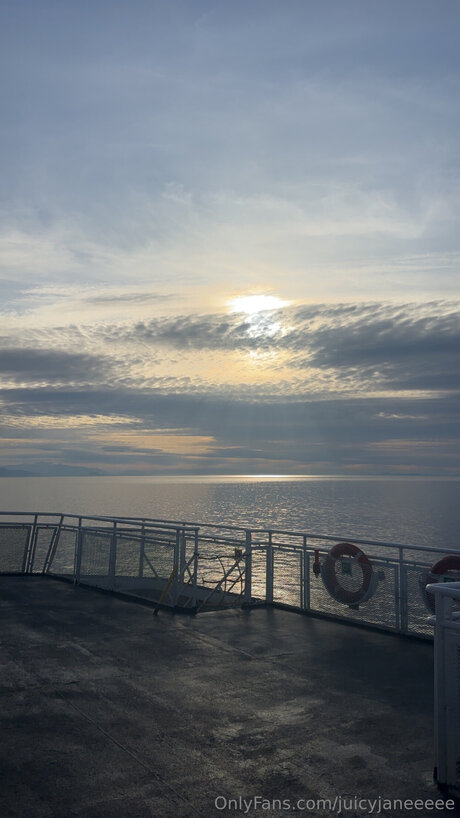 Juicyjaneeeee pornstar sexy image