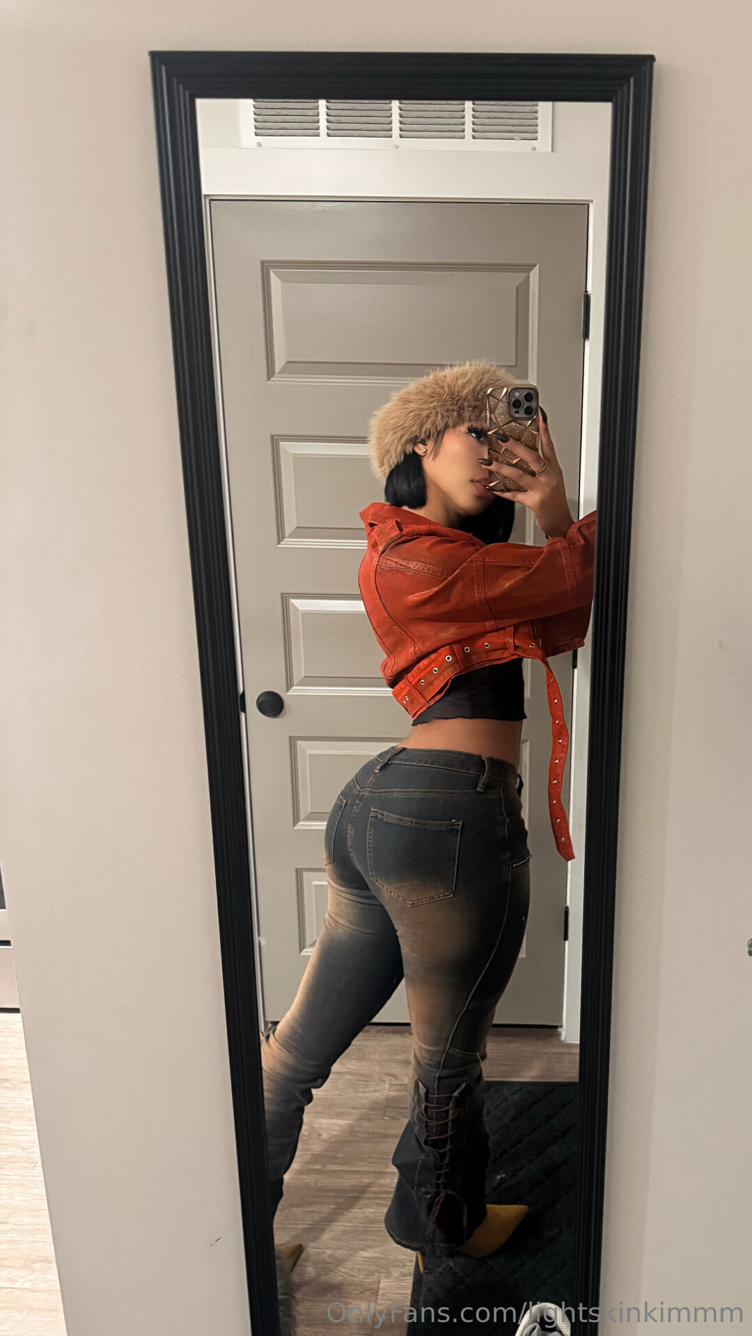 shemale handjob onlyfans exclusive image