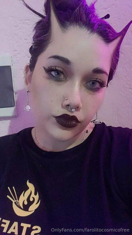 Farolitocosmicofree model art galleries