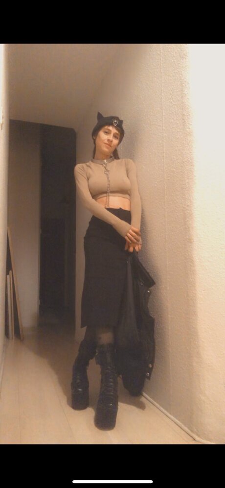 Thebrightside high quality model photo