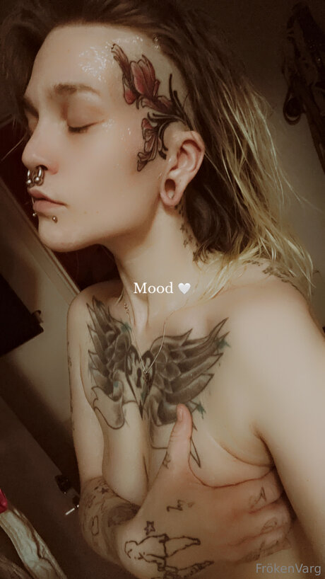 Frokenvarg sexy model photos