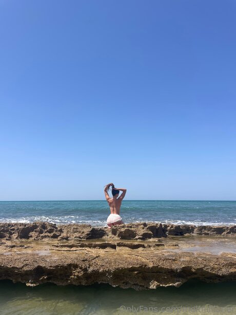 Melmillioner pornstar nice img