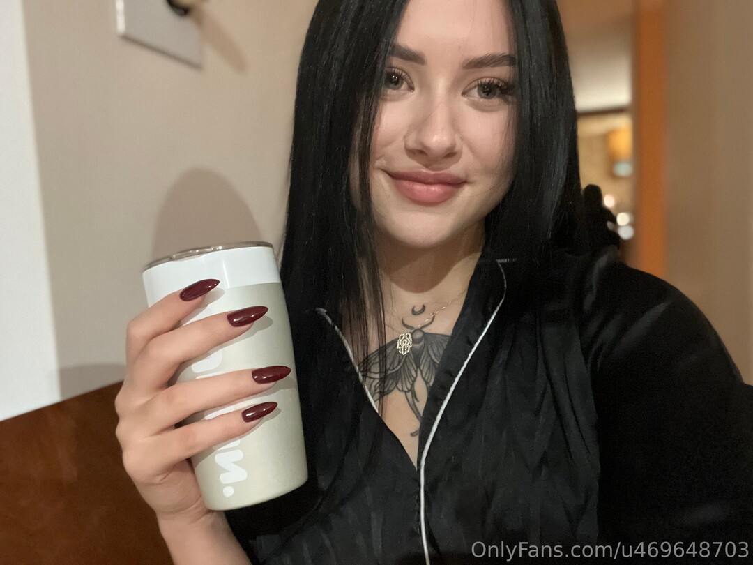 Spicy Sophee xxx pornstar image