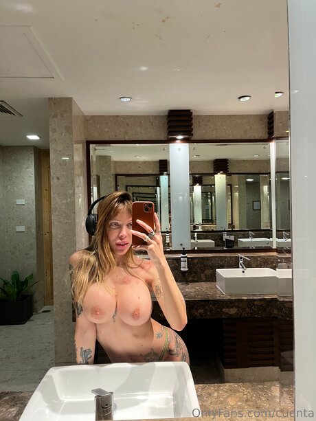 Cuentaa pornstar exclusive images