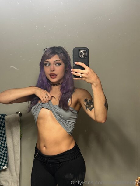 Violetmeowz free actress pic