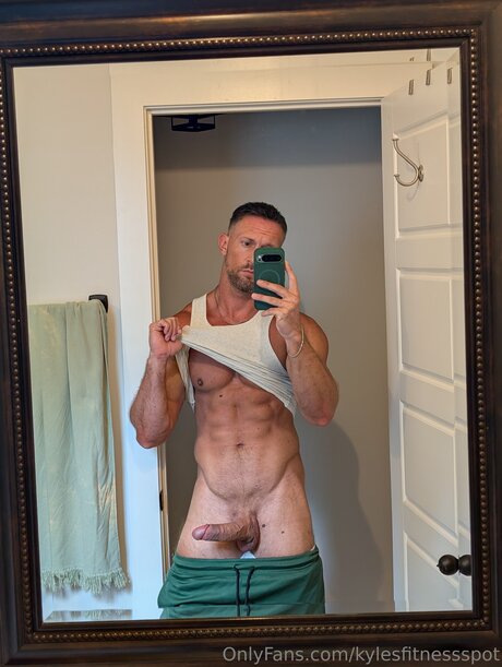 Kylesfitnessspot adult actress img