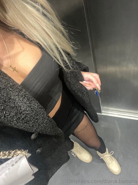 Diana Banana star erotic archive