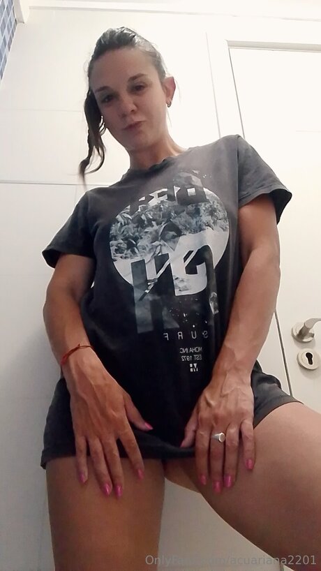 Acuariana2201 erotic pornstar picture