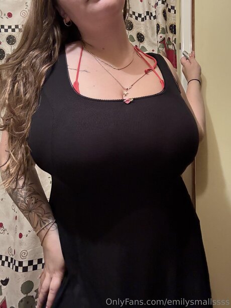 Emilysmallssss nudes actress img