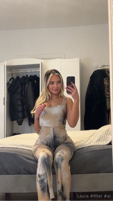 girlfriend onlyfans pretty photos