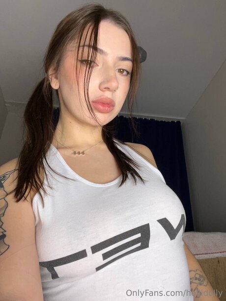 Hollidolly model hd gallery