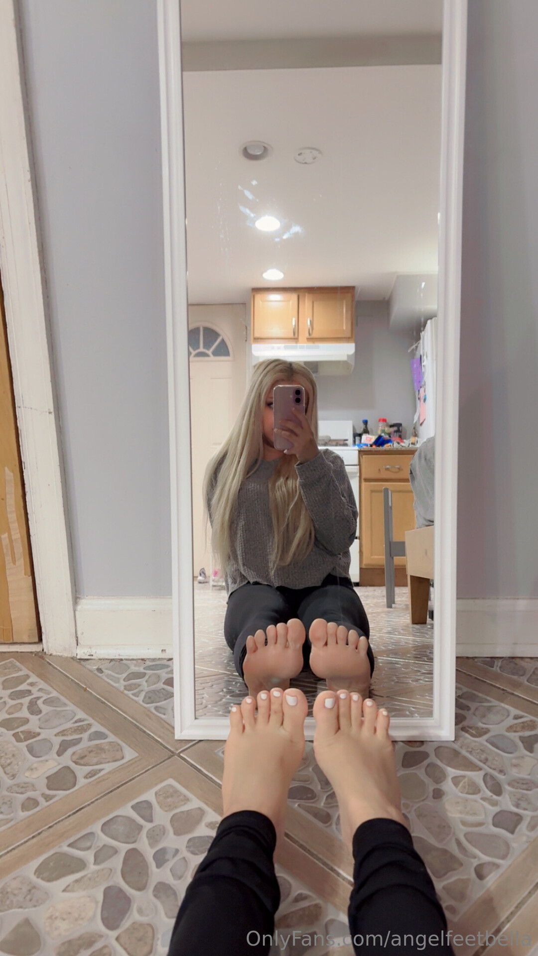 Angelfeetbella pornstar nice image