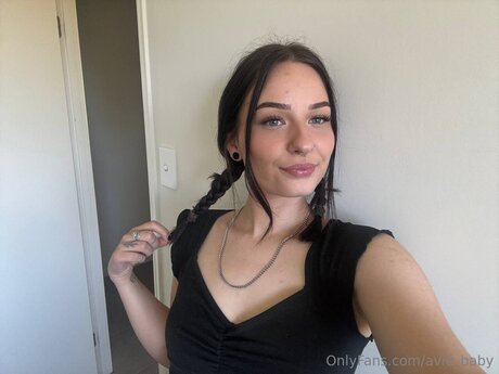 Avie Baby star hd img