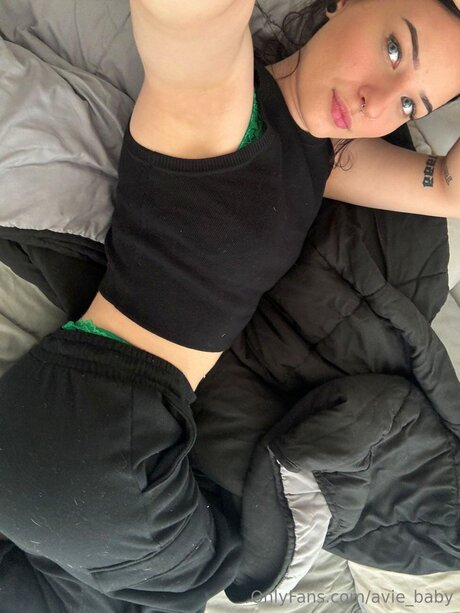 Avie Baby nudes star photo