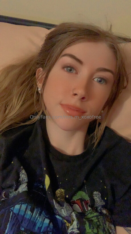 Mrs M Xoxofree star hot pictures