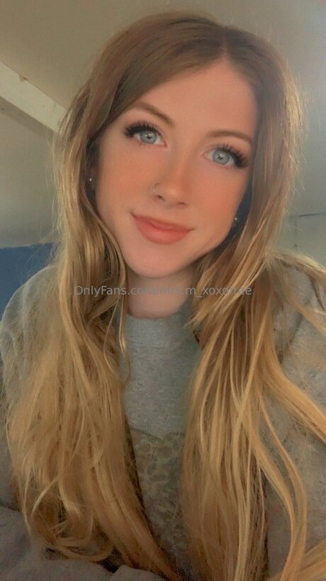 Mrs M Xoxofree pornstar top image