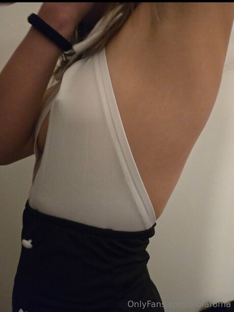 Violaroma art model images