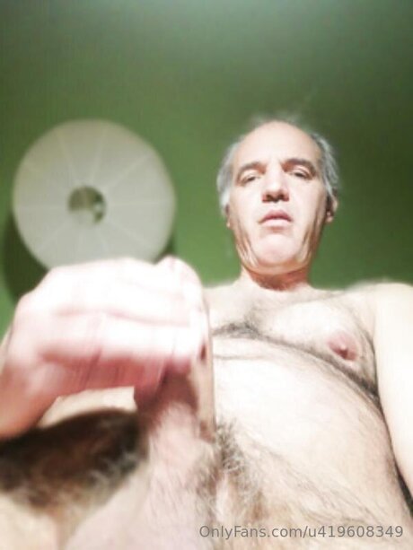 U419608349 star hot image