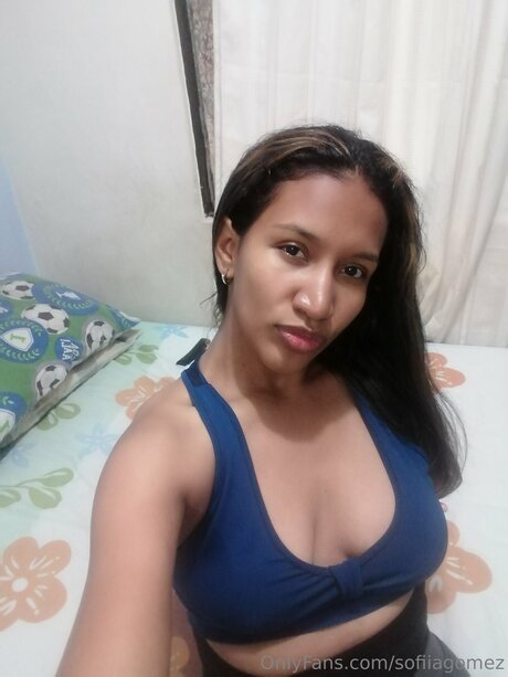 Sofiiagomez sex model pictures