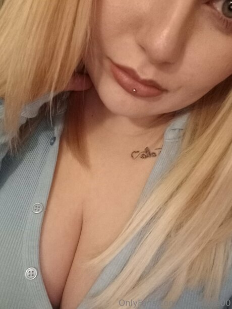 Alisiaflore00 erotic model photo