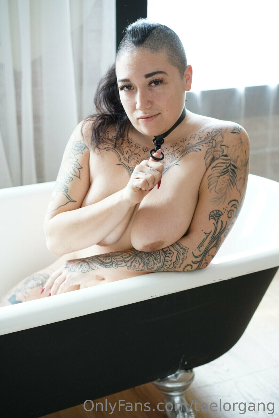 Taelorgang model beautiful img