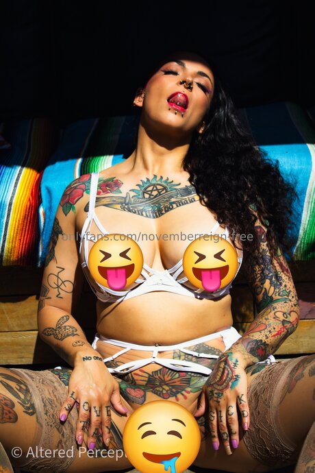 Novemberreign Free star hot galleries