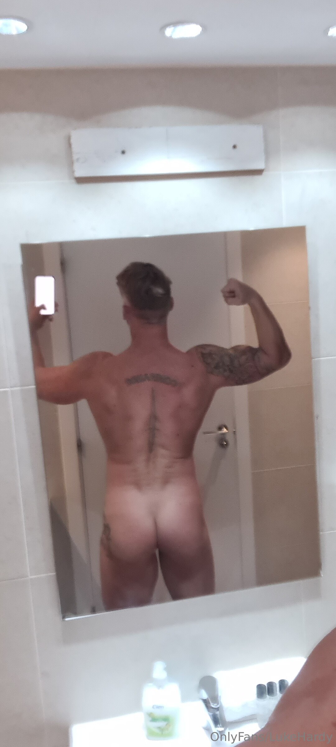 Lukehardy model porn archive