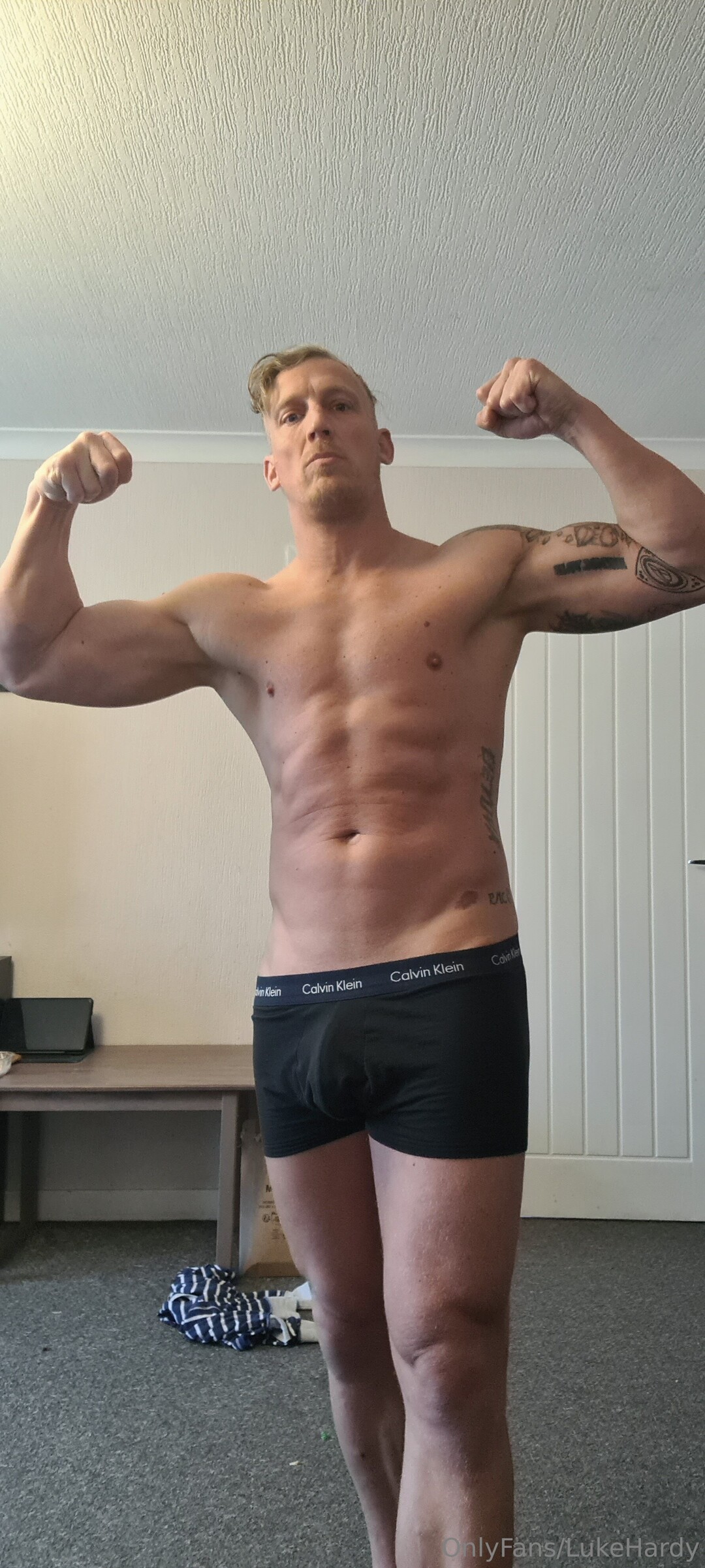 Lukehardy model free gallery
