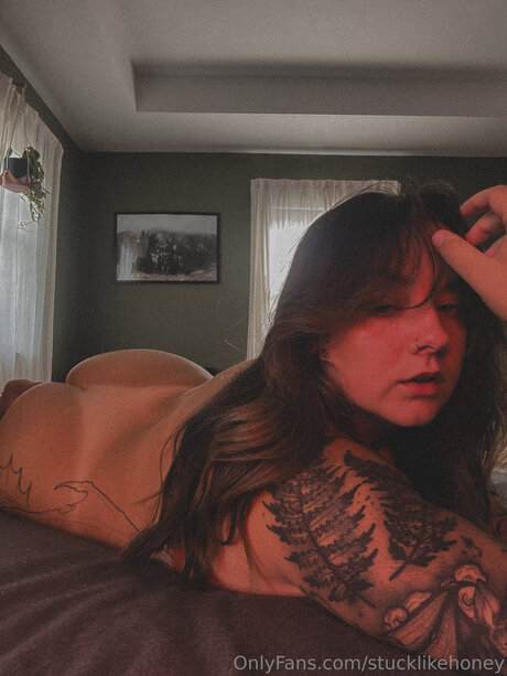 Stucklikehoney top profile image